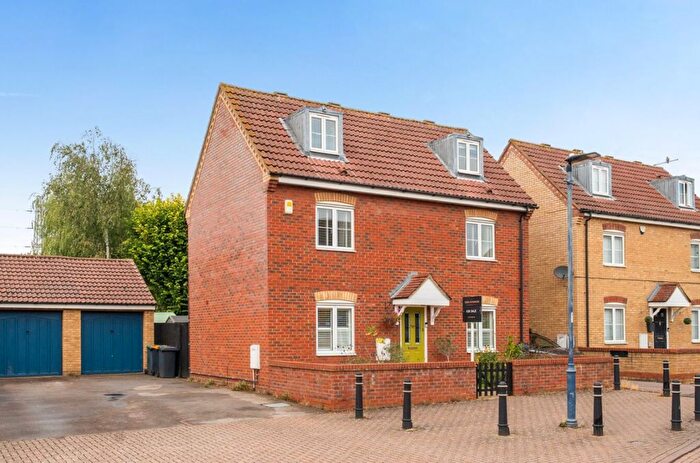 4 Bedroom Detached House For Sale In The Glebe, Clapham, Bedford, MK41