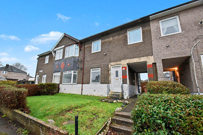 3 Bedroom Flat For Sale In Tweedsmuir Road, Hillington, Glasgow, G52