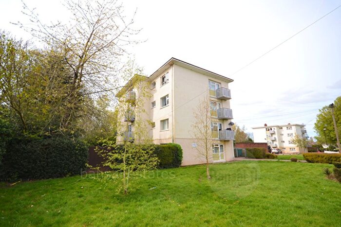2 Bedroom Flat For Sale In Rosemary Close, CV4
