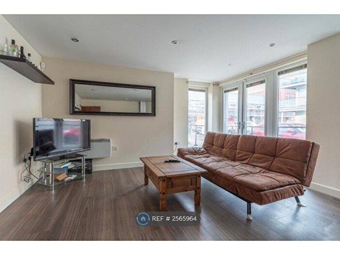 1 Bedroom Flat To Rent In Worsdell Drive, Gateshead, NE8