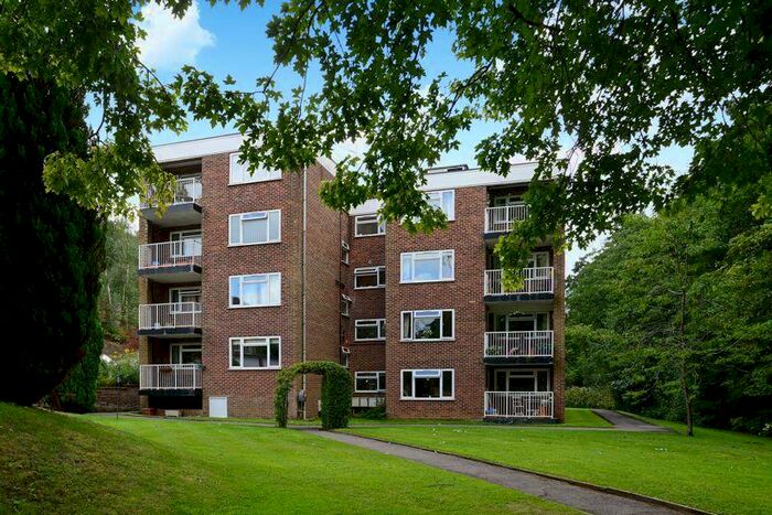 2 Bedroom Flat To Rent In Ockford Road, Godalming, GU7