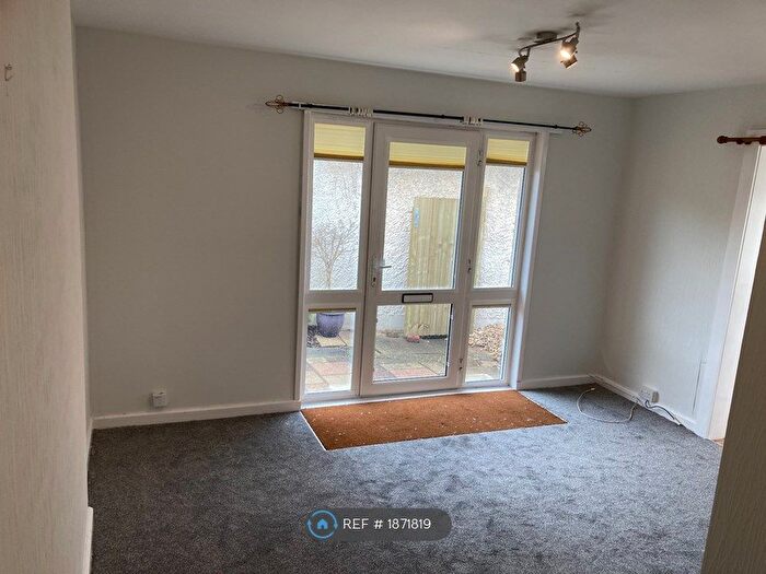 1 Bedroom Flat To Rent In North Road, Lancing, BN15