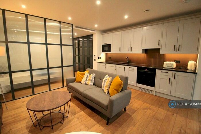 Studio To Rent In Emery Way, London, E1W