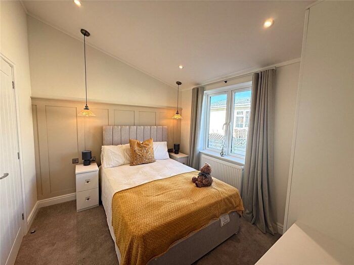 2 Bedroom Mobile/park Home For Sale In Mill On The Mole, South Molton, Devon, EX36