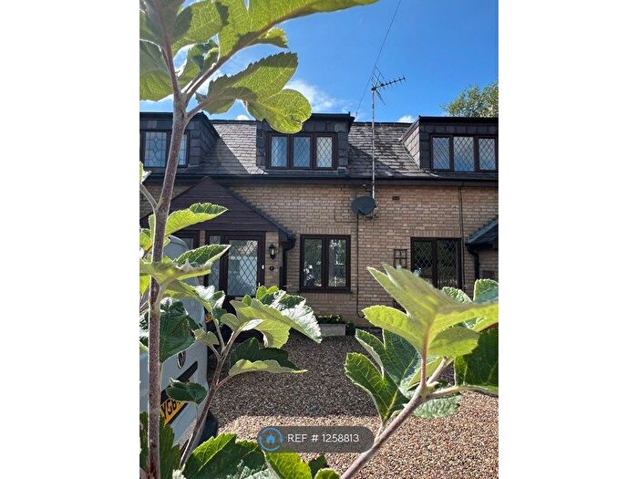 1 Bedroom Terraced House To Rent In Old School Court, Hockliffe, LU7