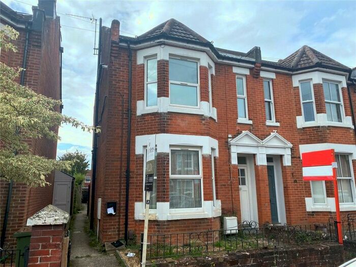 1 Bedroom Apartment To Rent In Archers Road, Eastleigh, Hampshire, SO50