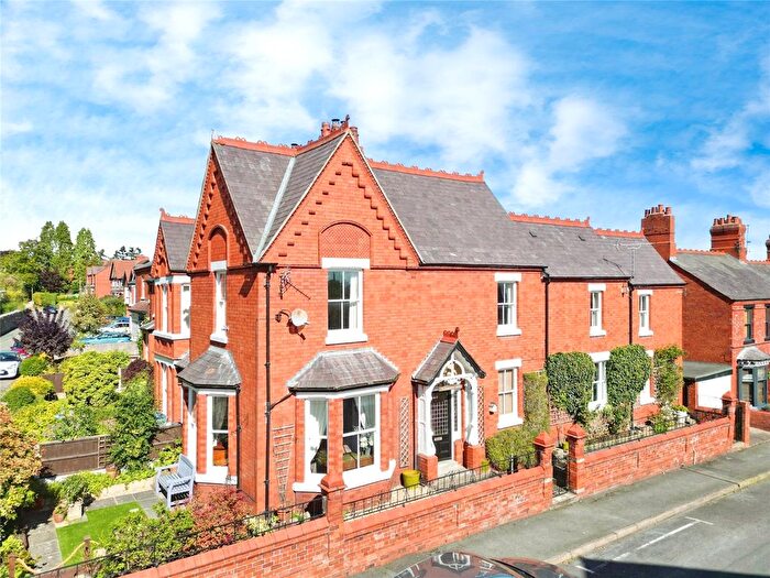 4 Bedroom Semi-detached House For Sale In Oakhurst Road, Oswestry, Shropshire, SY11