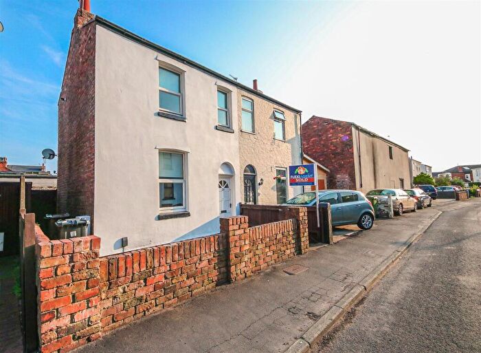 2 Bedroom Semi-Detached House To Rent In Hargreaves Street, Southport, PR8