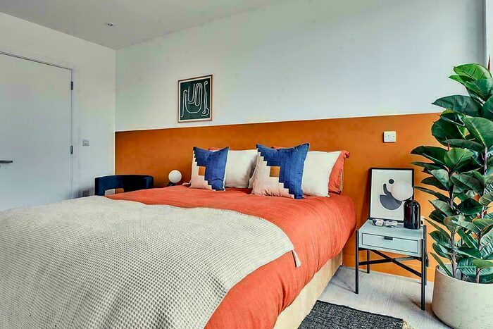 3 Bedroom Apartment To Rent In Park Lane, South Croydon, Surrey, CR0