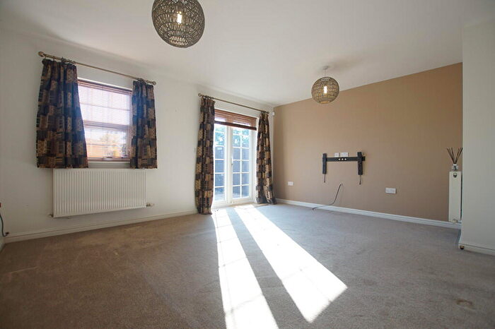 4 Bedroom Town House To Rent In Hambleton Avenue, North Hykeham, LN6