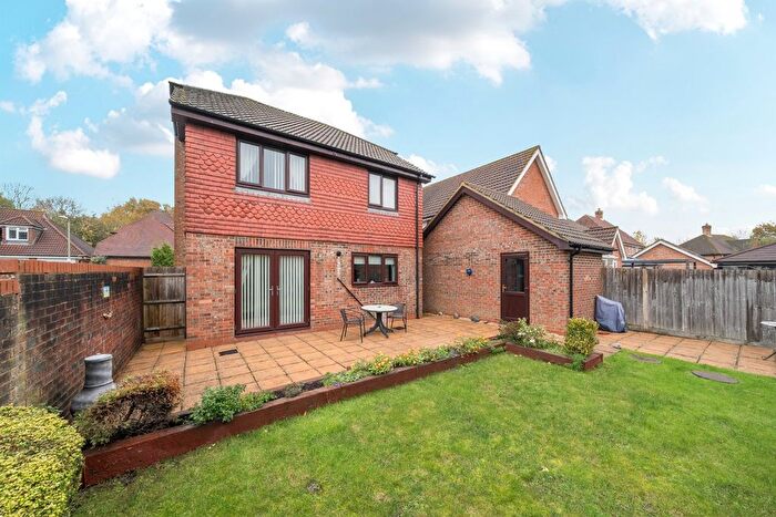 4 Bedroom Detached House For Sale In Avocet Way, Waterlooville, Hampshire, PO8