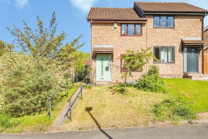 2 Bedroom Semi-Detached House For Sale In Roydfield Drive, Waterthorpe, Sheffield, S20