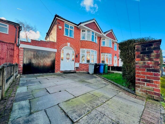 3 Bedroom Semi-Detached House To Rent In Newstead Road, Urmston Manchester, M41
