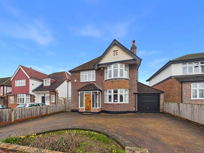 3 Bedroom Detached House For Sale In Old Hatch Manor, Ruislip, HA4