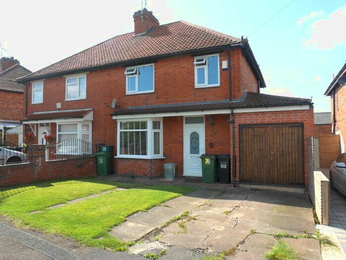 3 Bedroom Semi-Detached House To Rent In Grosvenor Crescent, Leicester, Oadby, LE2