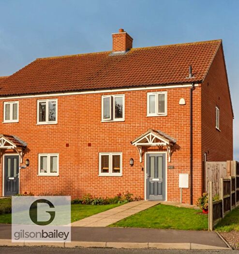 3 Bedroom End Of Terrace House For Sale In Neaves Close, Catfield, NR29