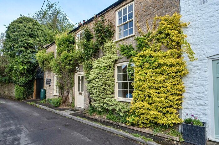 3 Bedroom Town House For Sale In Mill Lane, Bruton, Somerset, BA10