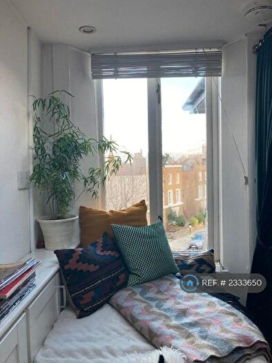 1 Bedroom Flat To Rent In Ardleigh Road, London, N1
