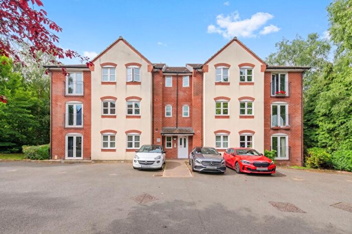 2 Bedroom Flat For Sale In Quarry Hill, Wilnecote, B77