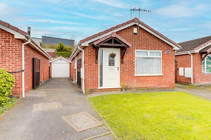 2 Bedroom Detached Bungalow For Sale In Edwalton Court, Nottingham, NG6