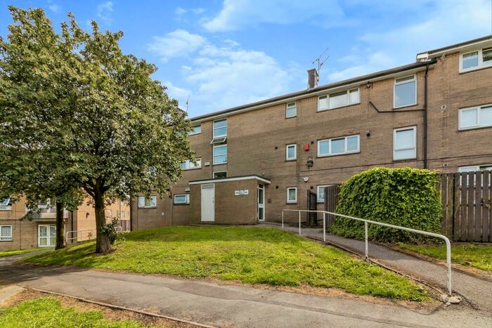 2 Bedroom Apartment To Rent In Longley Hall Grove, Sheffield, South Yorkshire, S5