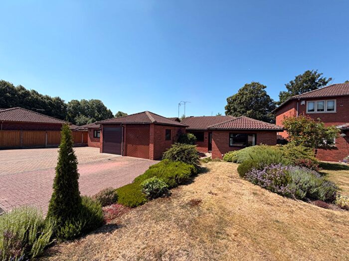 2 Bedroom Detached Bungalow For Sale In Linden Lea, Bedworth, CV12