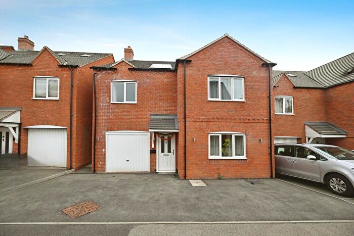 5 Bedroom Detached House For Sale In Windmill Close, Hillmorton, Rugby, CV21