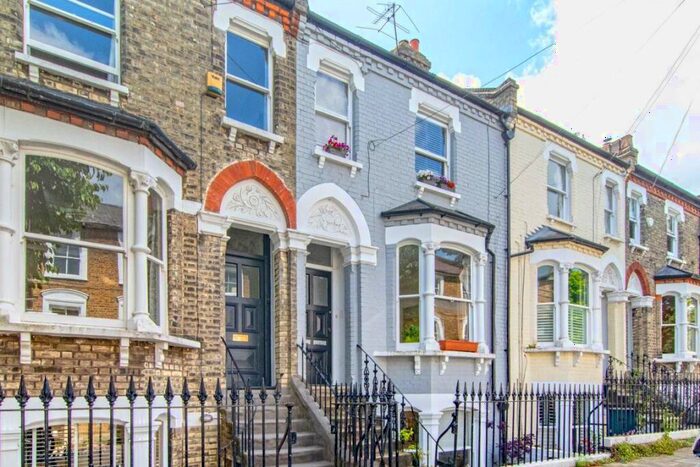 1 Bedroom Flat To Rent In Twisden Road, Dartmouth Park, NW5