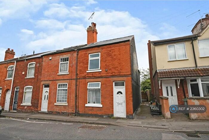 3 Bedroom End Of Terrace House To Rent In Somersall Street, Mansfield, NG19