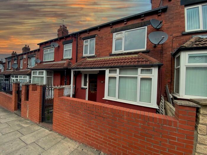 3 Bedroom Semi-Detached House To Rent In Milan Road, Leeds, LS8