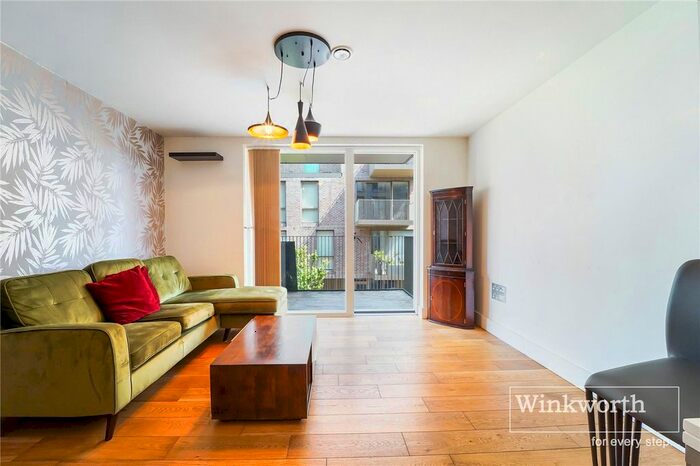 1 Bedroom Flat To Rent In Durham Wharf Drive, Brentford, TW8