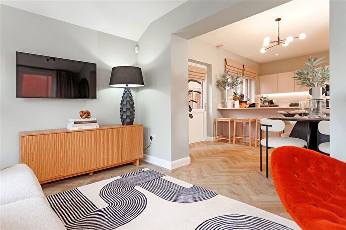 4 Bedroom Detached House For Sale In The Wallace - The Fairways, Elderslie, Johnstone, Renfrewshire, PA5