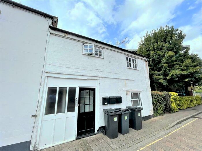 Apartment To Rent In Newbury, Berkshire, RG14