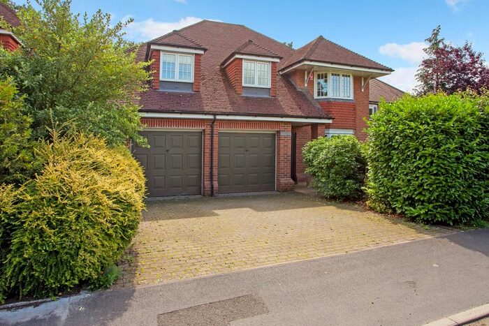 5 Bedroom Detached House To Rent In The Avenue, Ascot, SL5