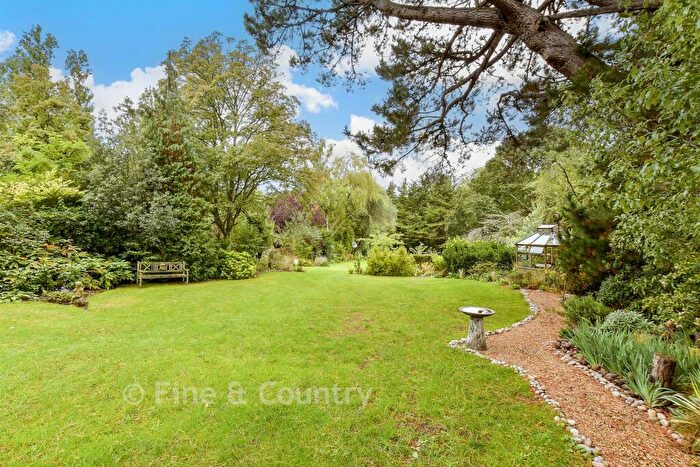 3 Bedroom Detached House For Sale In Fishbourne Lane, Fishbourne, Isle Of Wight, PO33