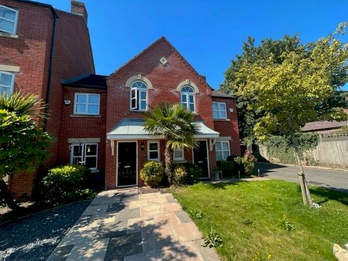 3 Bedroom Mews To Rent In Winnington Old Lane, Winnington, CW8