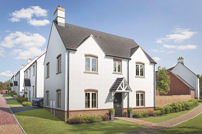 3 Bedroom Detached House For Sale In Swallow Crescent, Nottingham, NG15