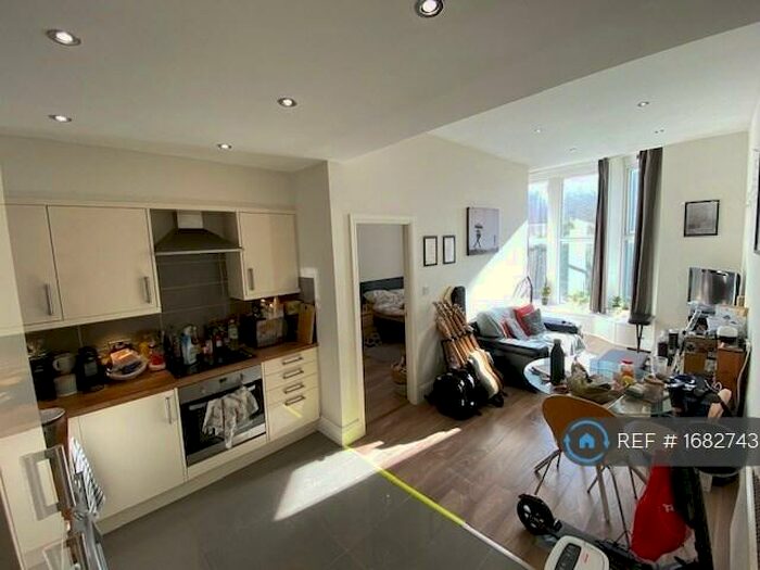 1 Bedroom Flat To Rent In Otley Road, Leeds, LS16