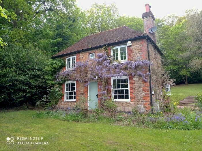 4 Bedroom Detached House For Sale In Sevenoaks Road, Ightham, Sevenoaks, TN15