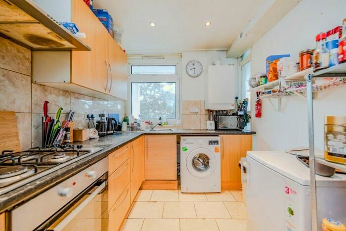 4 Bedroom Flat To Rent In Lamble Street, Camden, London, NW5