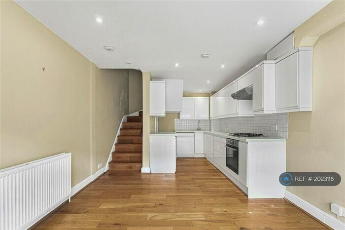 2 Bedroom Terraced House To Rent In Eagle Mews, London, N1