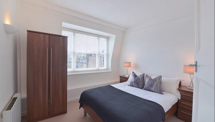 2 Bedroom Flat To Rent In Hill Street, Mayfair, W1J