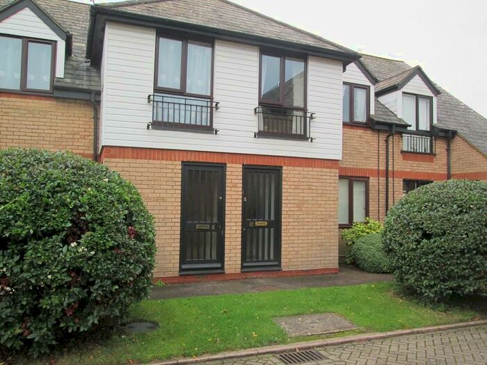1 Bedroom Apartment To Rent In Stamford Close, Royston, SG8