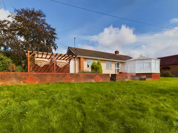 3 Bedroom Bungalow To Rent In Bush Bank, Hereford, HR4