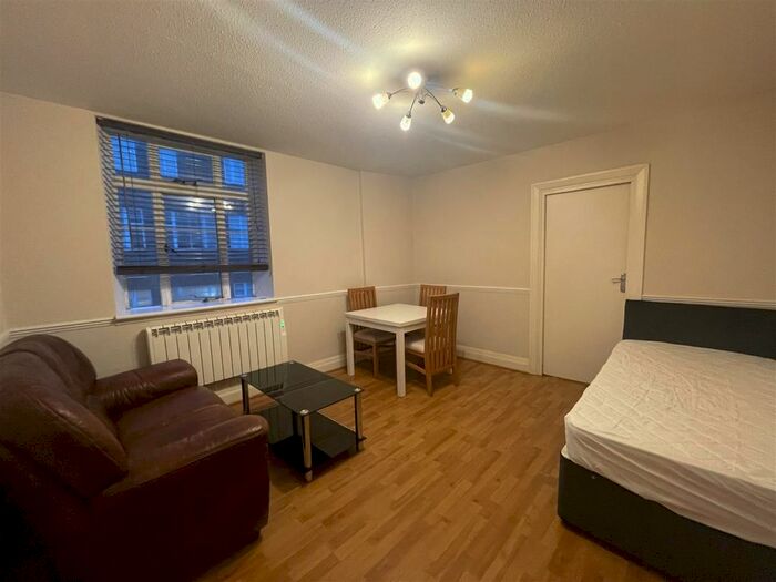 1 Bedroom Flat To Rent In Regent House, North Street, Brighton, BN1