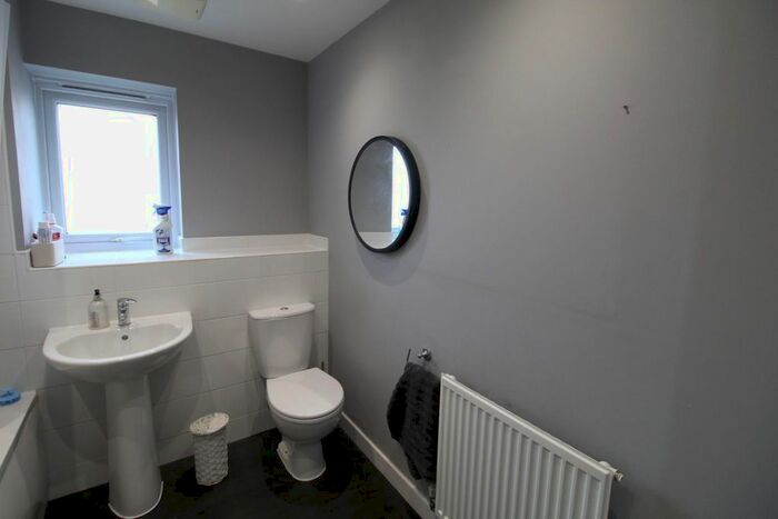 3 Bedroom Semi-Detached House For Sale In Viscount Street, Fitzwilliam, Pontefract, WF9
