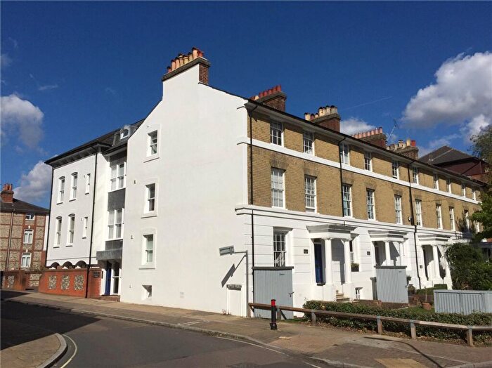 1 Bedroom Apartment To Rent In Tower Street, Winchester, Hampshire, SO23