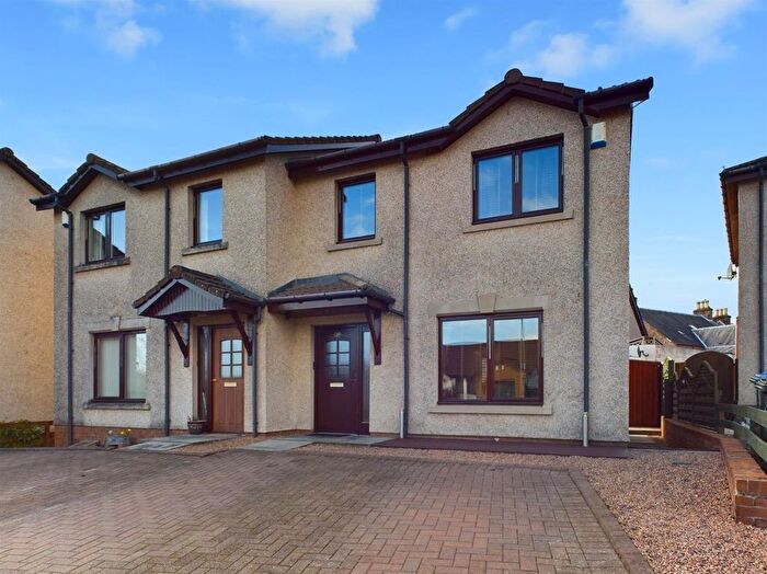 3 Bedroom Semi-Detached House For Sale In Honeyberry Crescent, Rattray, PH10