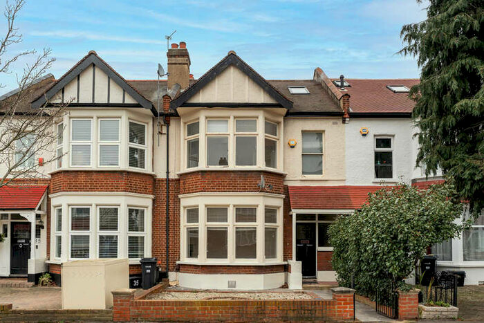 4 Bedroom Terraced House To Rent In Windsor Road, Wanstead, E11