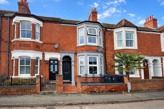 3 Bedroom Terraced House For Sale In Cambridge Street, Wolverton, MK12